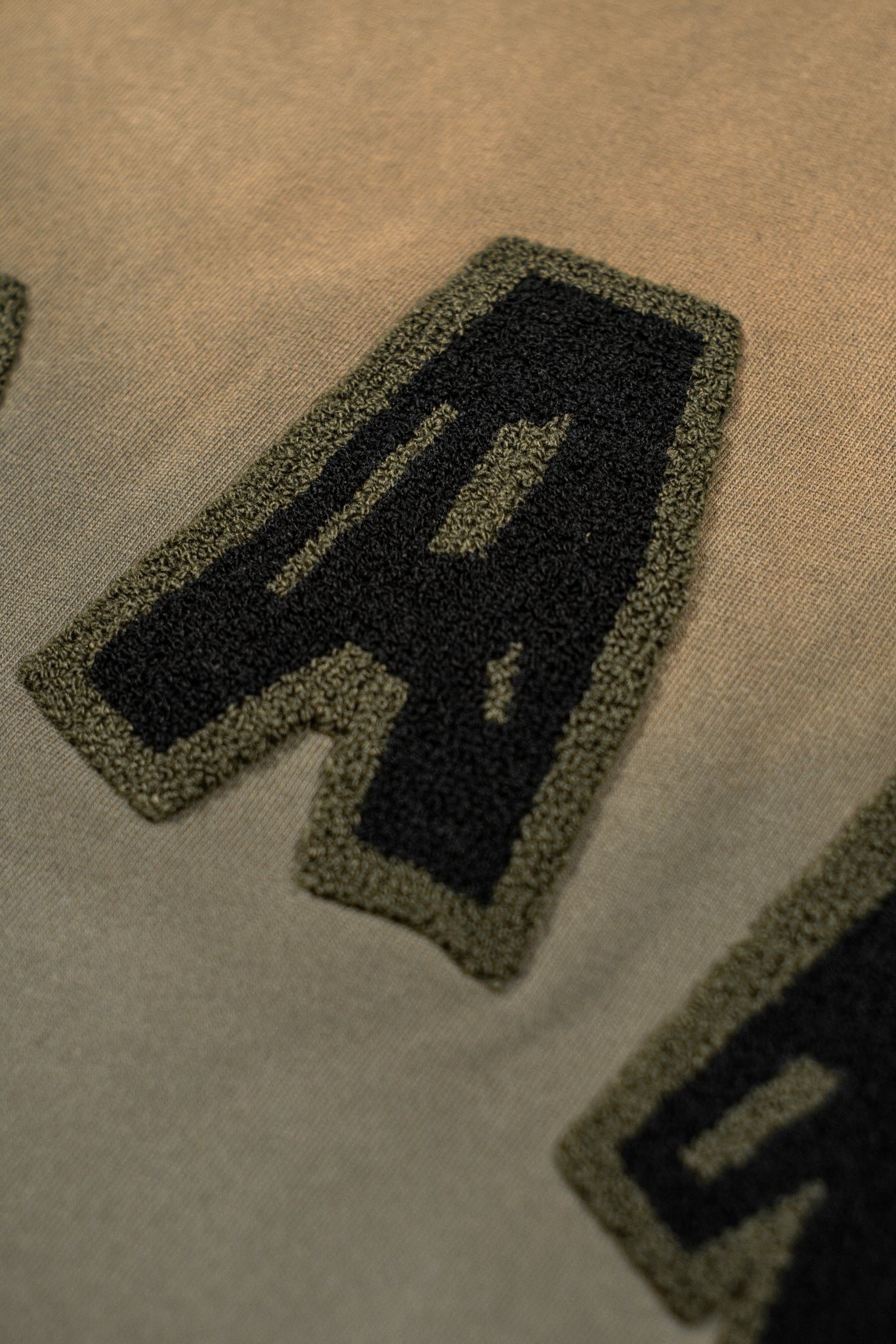 War T-Shirt in Military